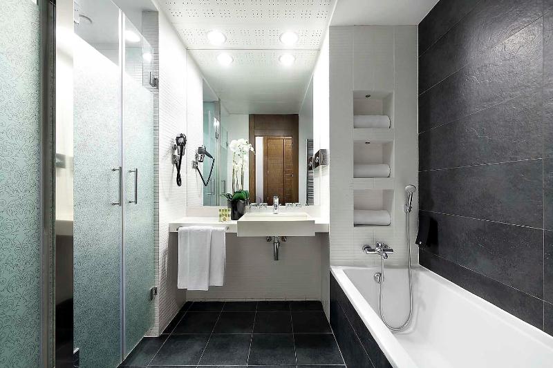 Double or Twin Room image 1
