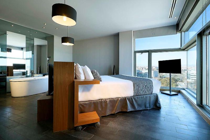 Suite image 4
