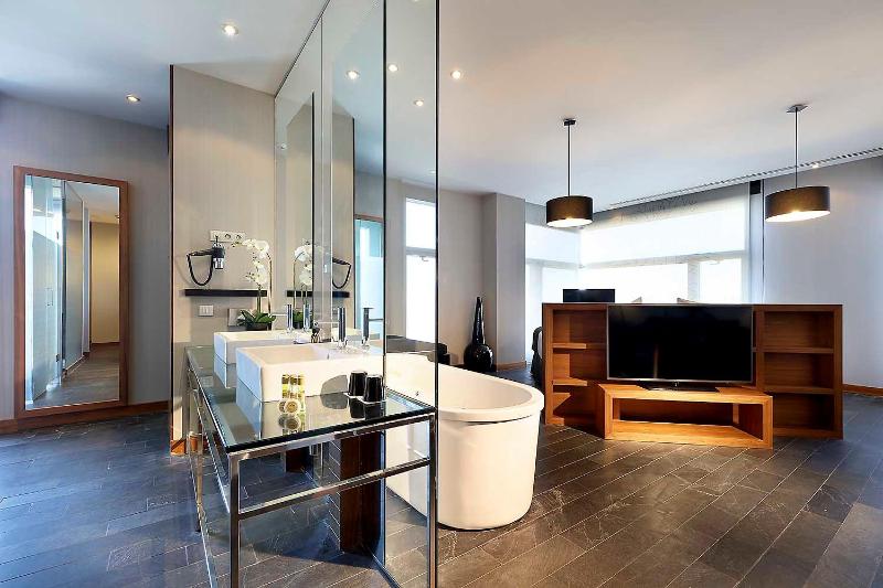 Suite image 2