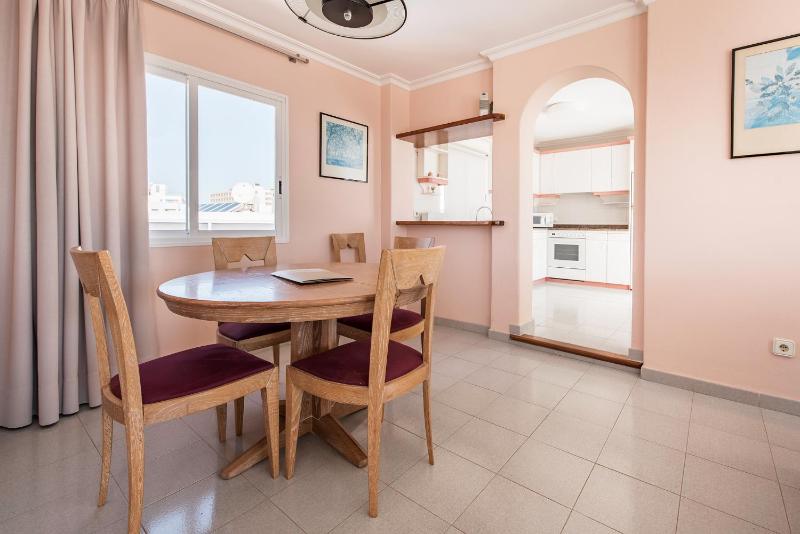 Apartment with Sea View image 4