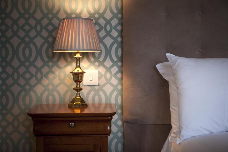 Single Room image 3