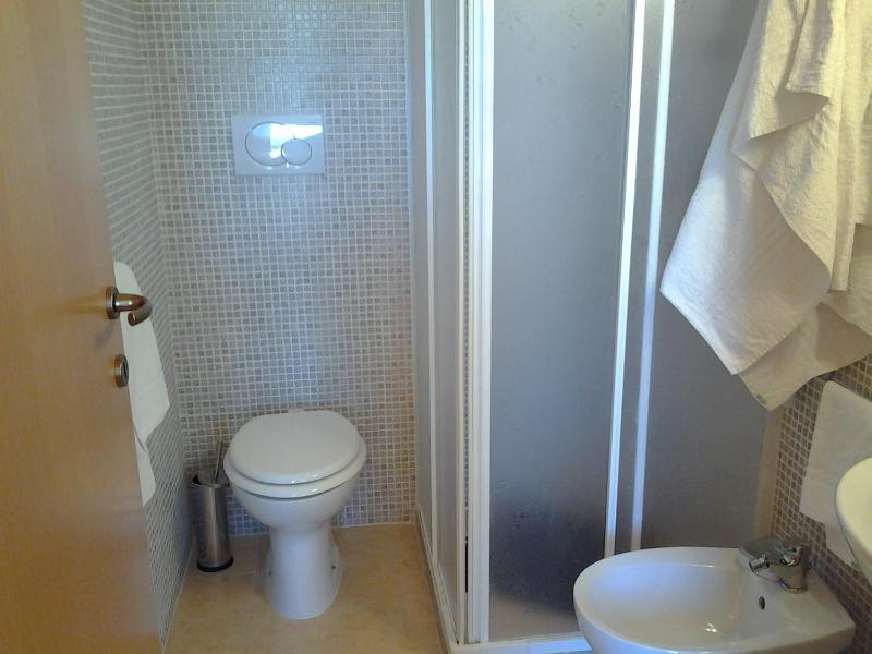 Quadruple Room image 4