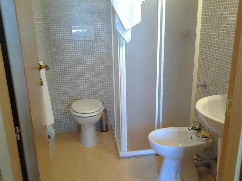 Double or Twin Room image 2