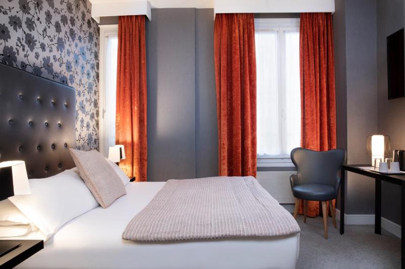 Classic Double or Twin Room image 1