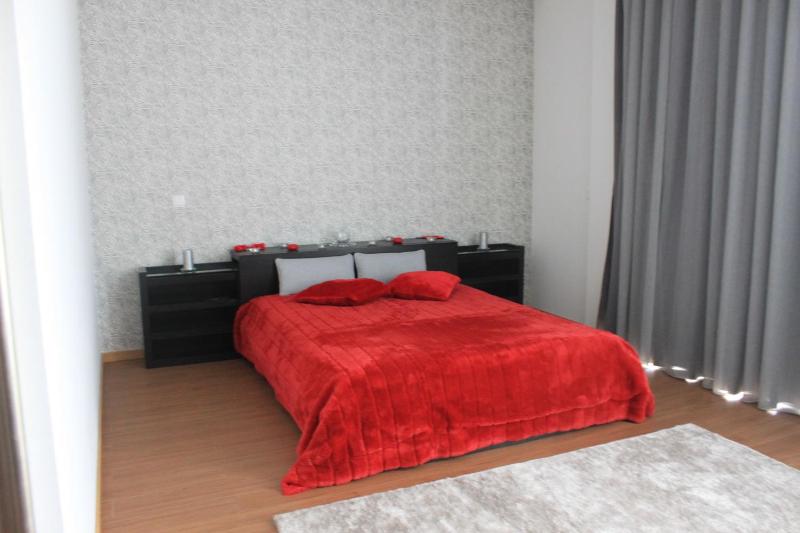 Double Room with Balcony image 4