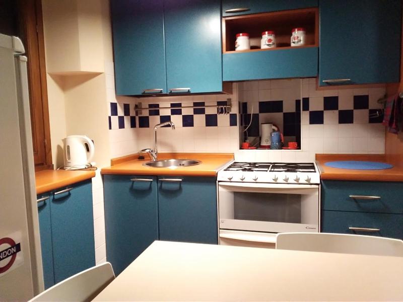 One-Bedroom Apartment image 4