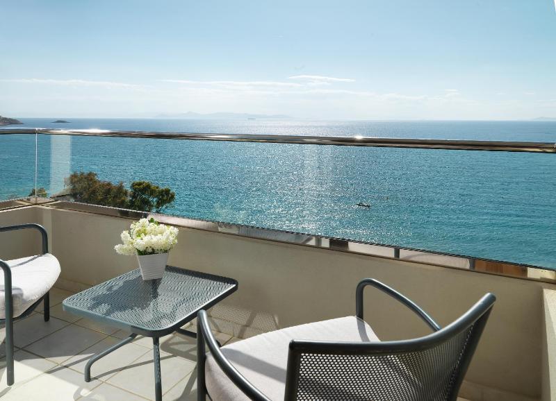 Executive Room Front Sea View image 2