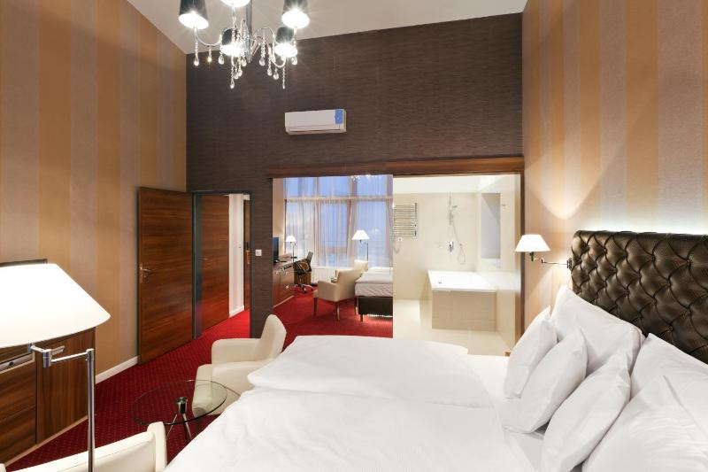 Special Offer Royal Club Double de Luxe Package image 3