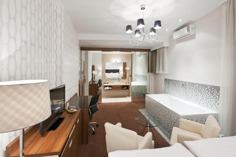 Special Offer Royal Club Double de Luxe Package image 2