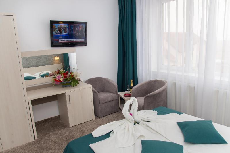 Double Room image 2