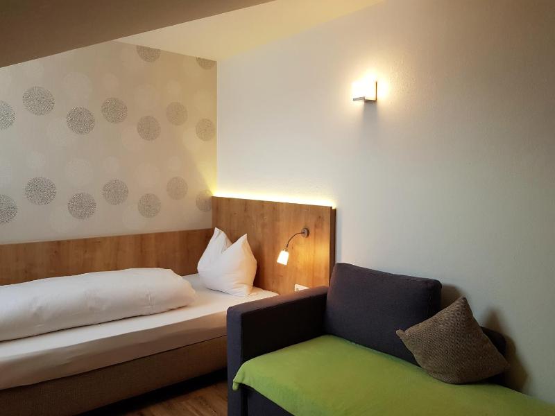 Single Room image 1