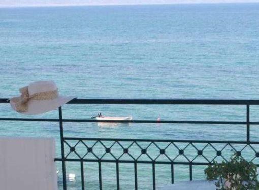 One-Bedroom Apartment with Sea View image 4