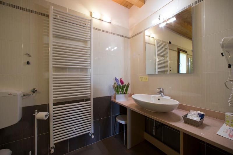 Superior Triple Room image 1