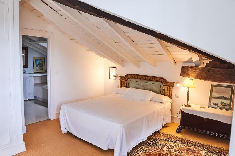 Three-Bedroom Apartment image 3