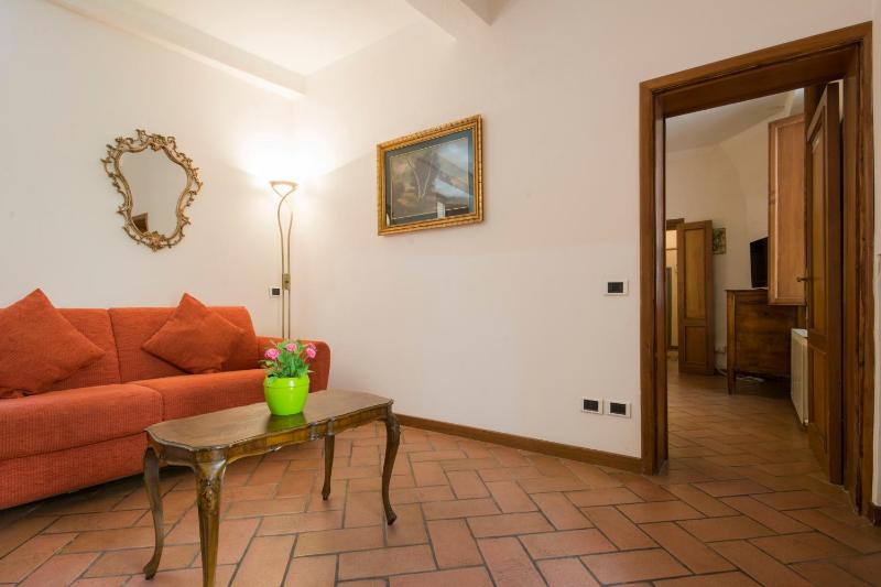 One-Bedroom Apartment image 3