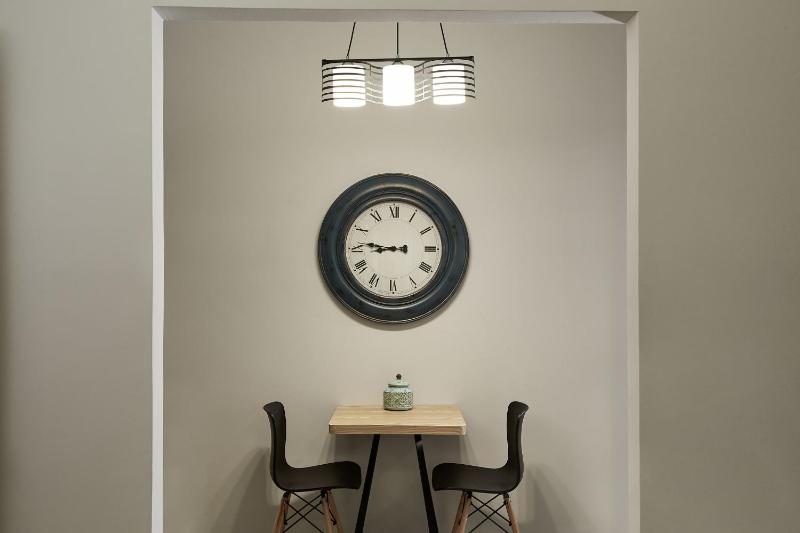 Charming 1bd Apt at Concert Hall - image 7
