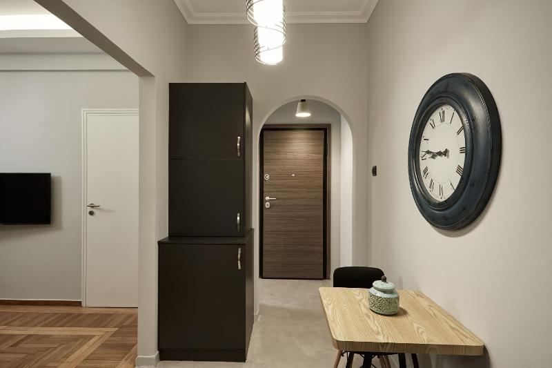 Apartment with Balcony image 4