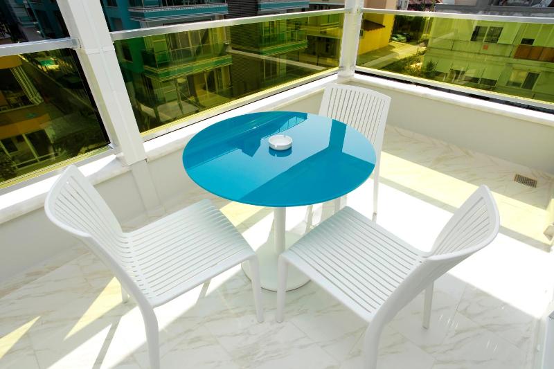 One-Bedroom Apartment (2 Adults) image 3