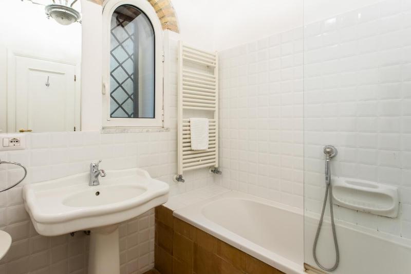 Two-Bedroom Apartment (4 Adults) image 3