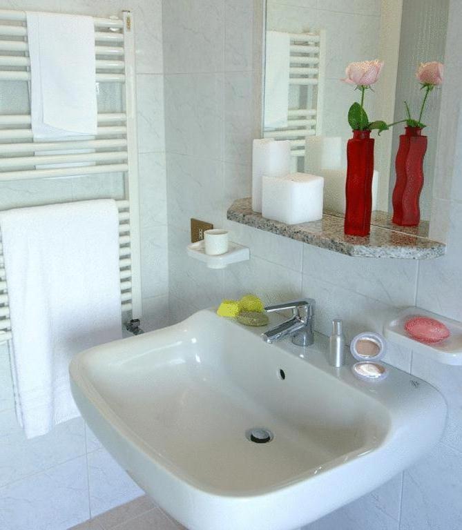 Triple Room image 3
