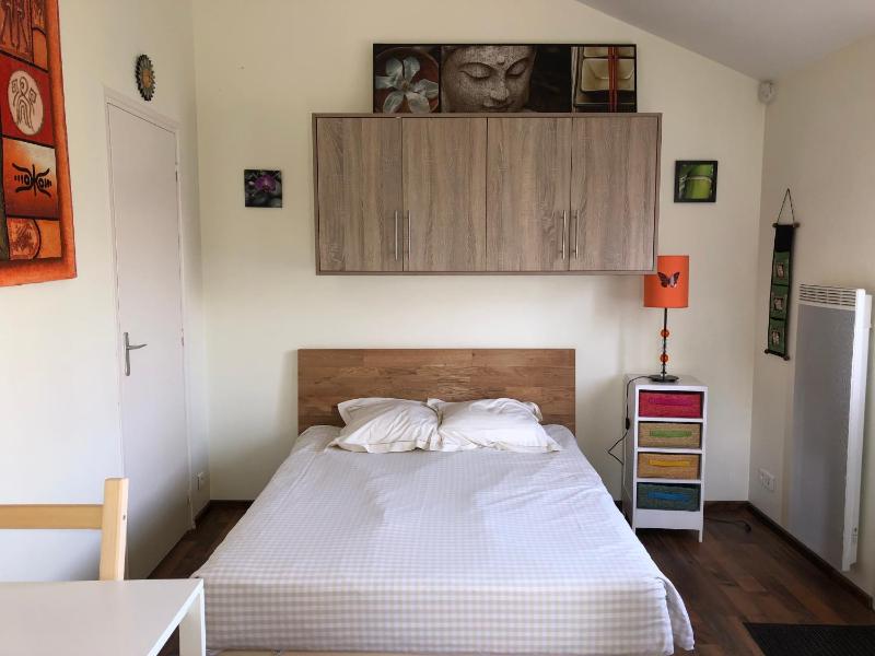 Studio Apartment image 1