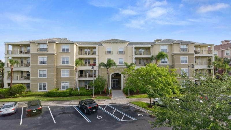 Three-Bedroom Apartment image 1