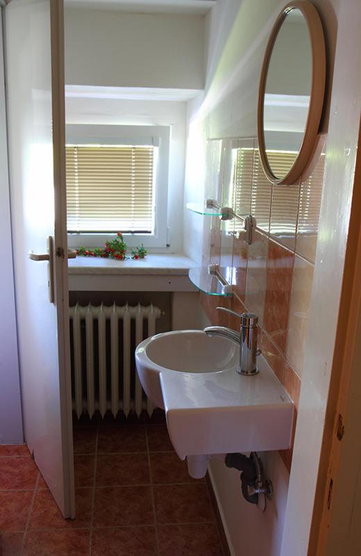 Apartment with Garden View image 1