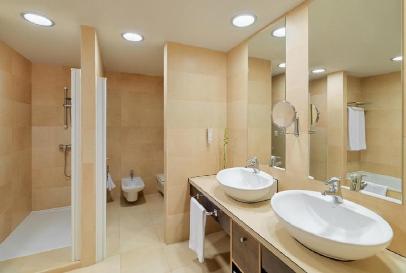 Junior Suite (3 Adults) image 4