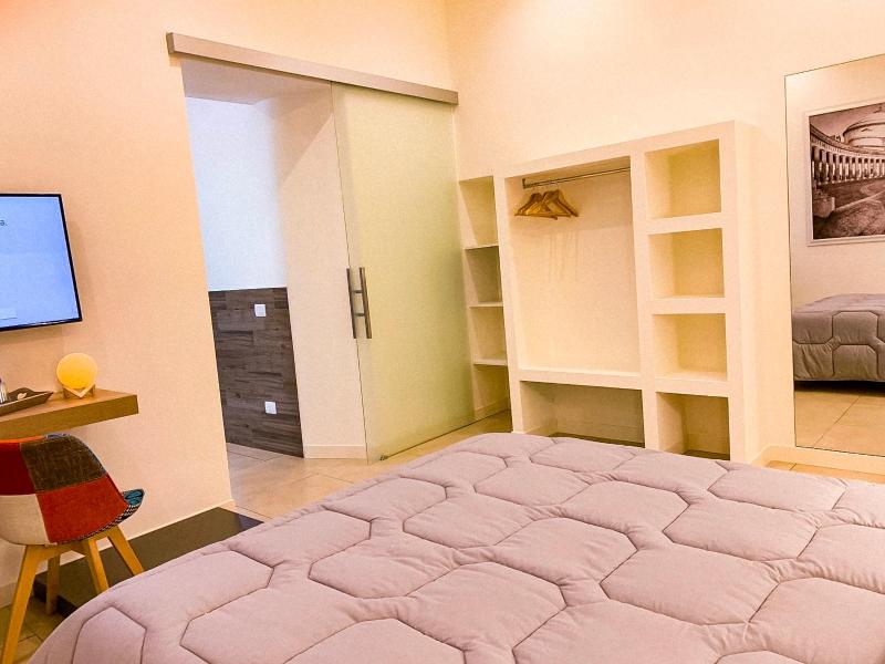 Deluxe Double Room image 2