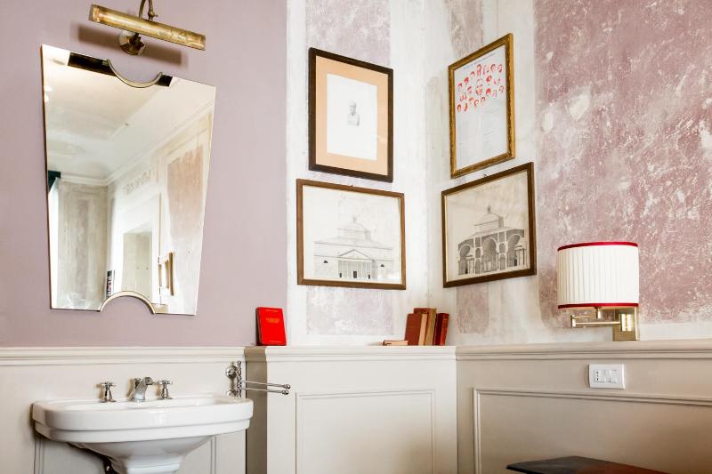 Superior Double Room image 2