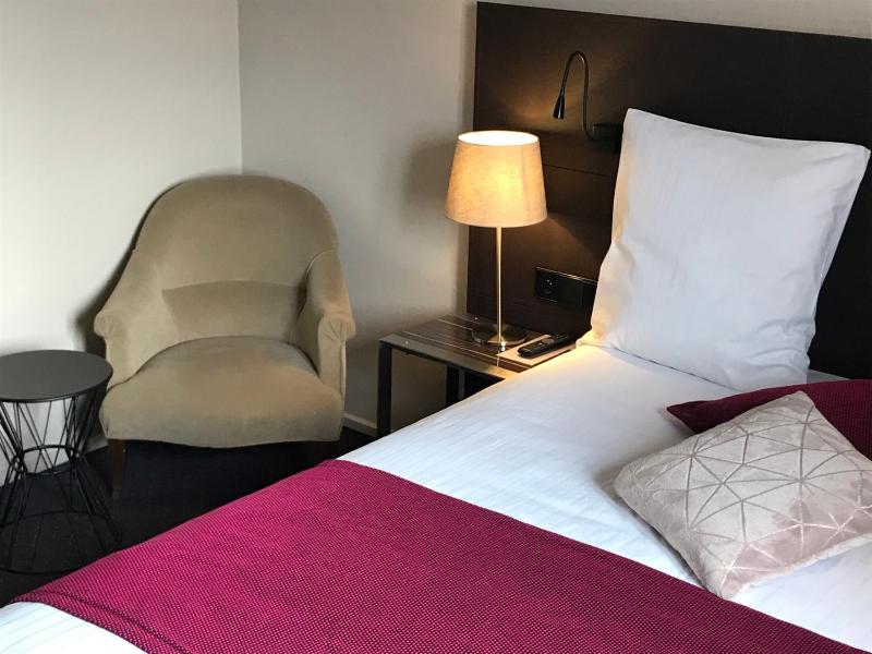Comfort Double Room with Bath image 4