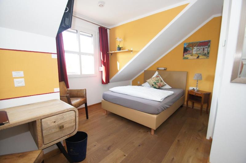 Superior Single Room image 4