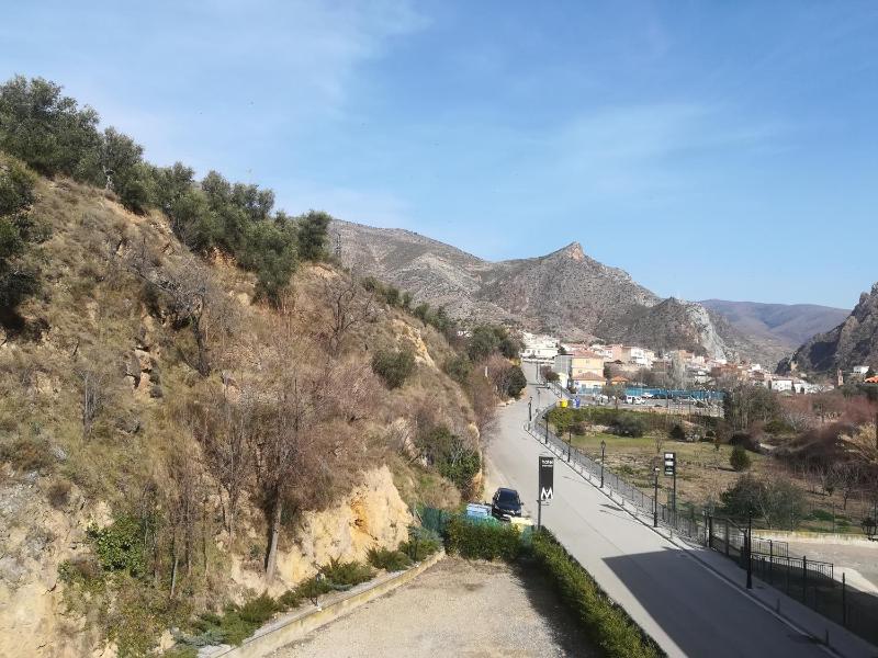Apartment with Balcony and Mountain Views image 2