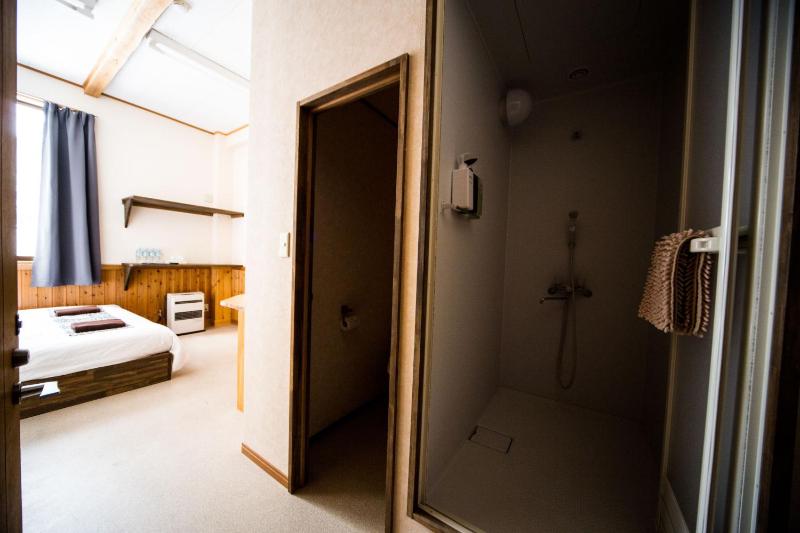 Hakuba Cortina Lodge - image 24