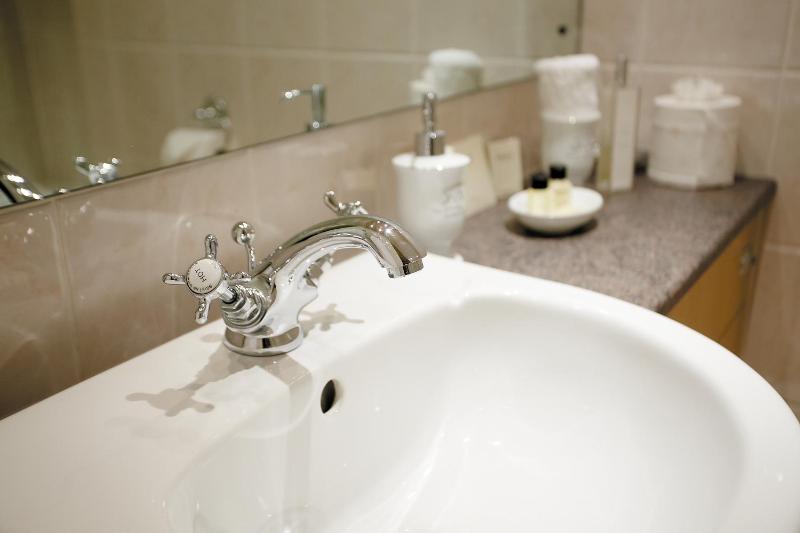 Single Room image 2