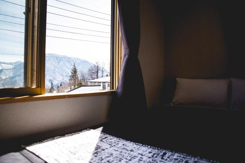 Hakuba Cortina Lodge - image 45