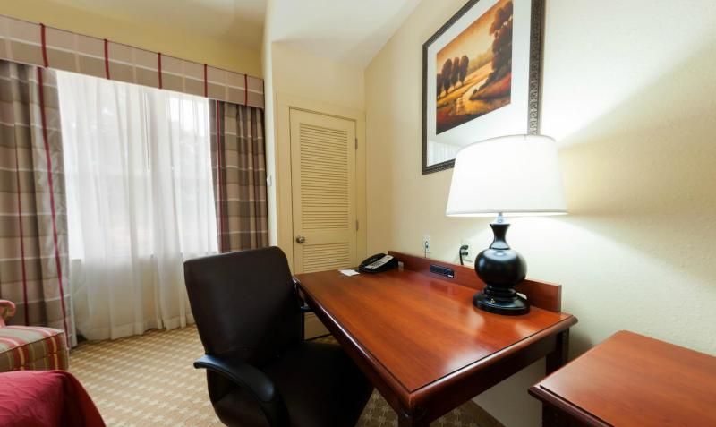 King Room - Non-Smoking image 2