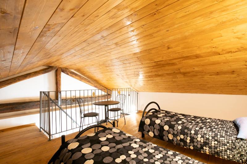 Apartment - Split Level image 3