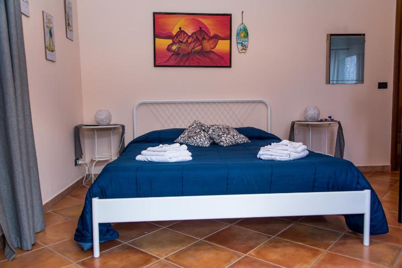 Double Room with Balcony image 4