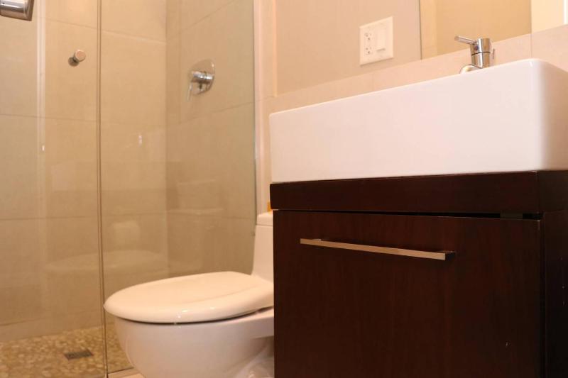 One-Bedroom Apartment image 1