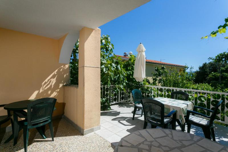 Comfort Two-Bedroom Apartment image 4