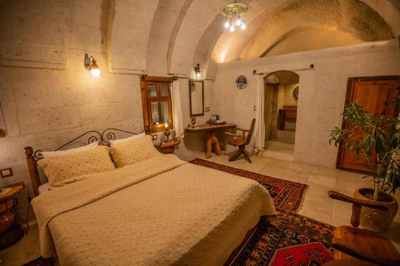 Standard Double Room image 4