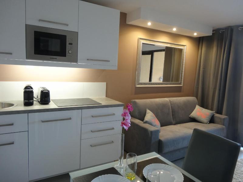 Apartment with Sea View image 4