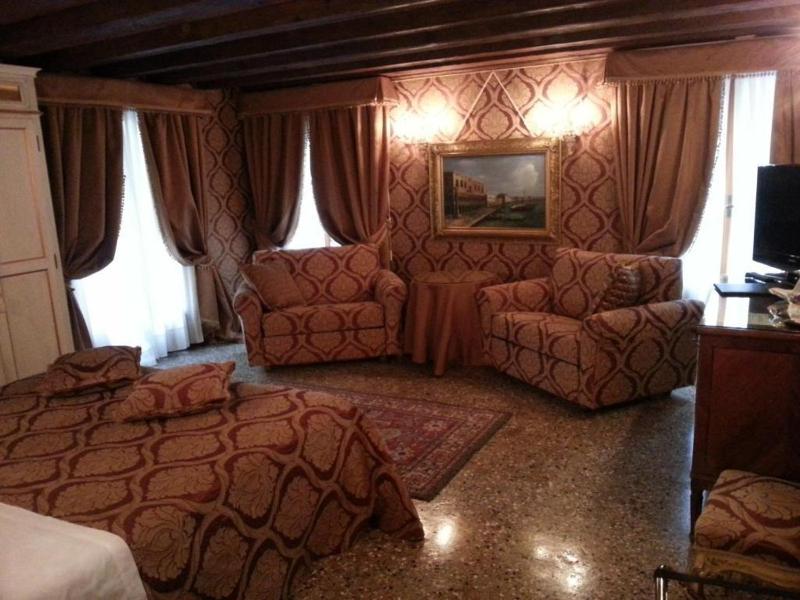 Superior  Room with Garden View image 2