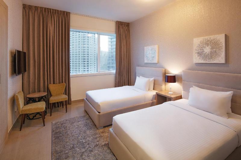 Deluxe Two-Bedroom Apartment with Balcony image 1