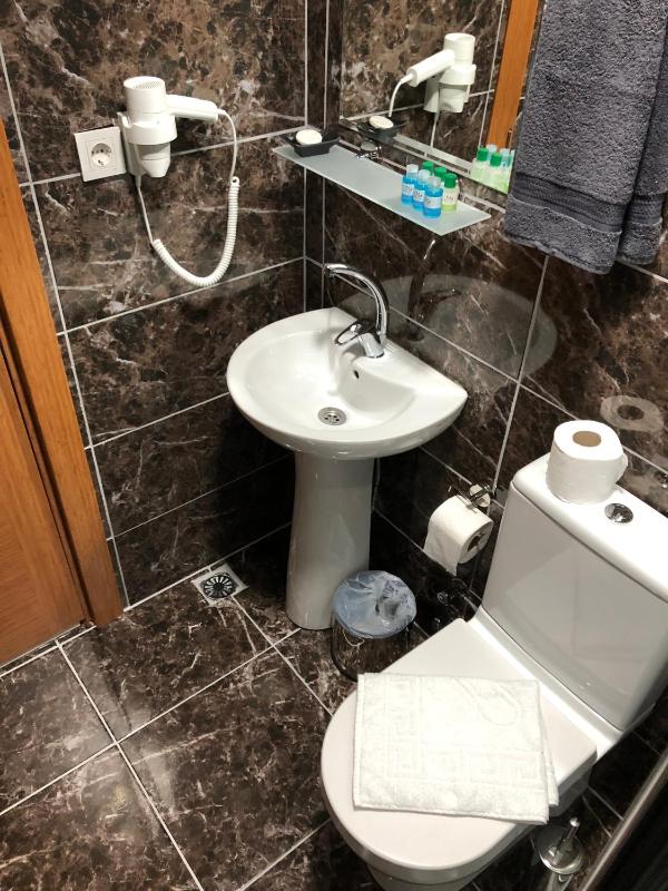 Standard Triple Room image 2