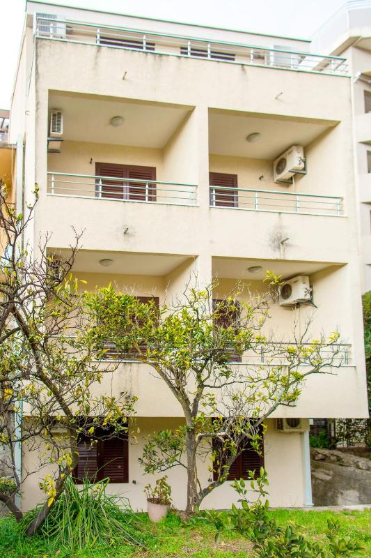 Guest House Mandarina - image 16