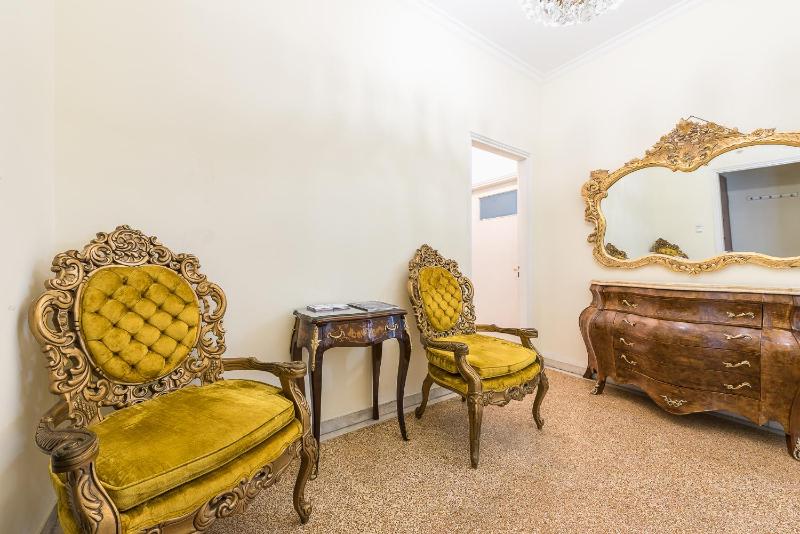 Apartment image 4