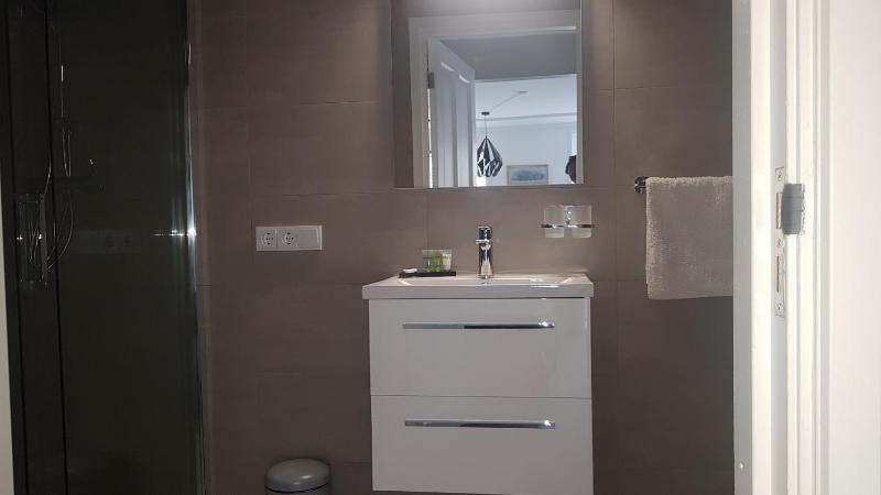 Double Room with Private Bathroom image 2