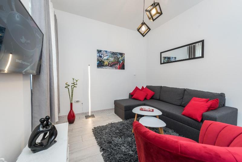 TNT Apartment Images
